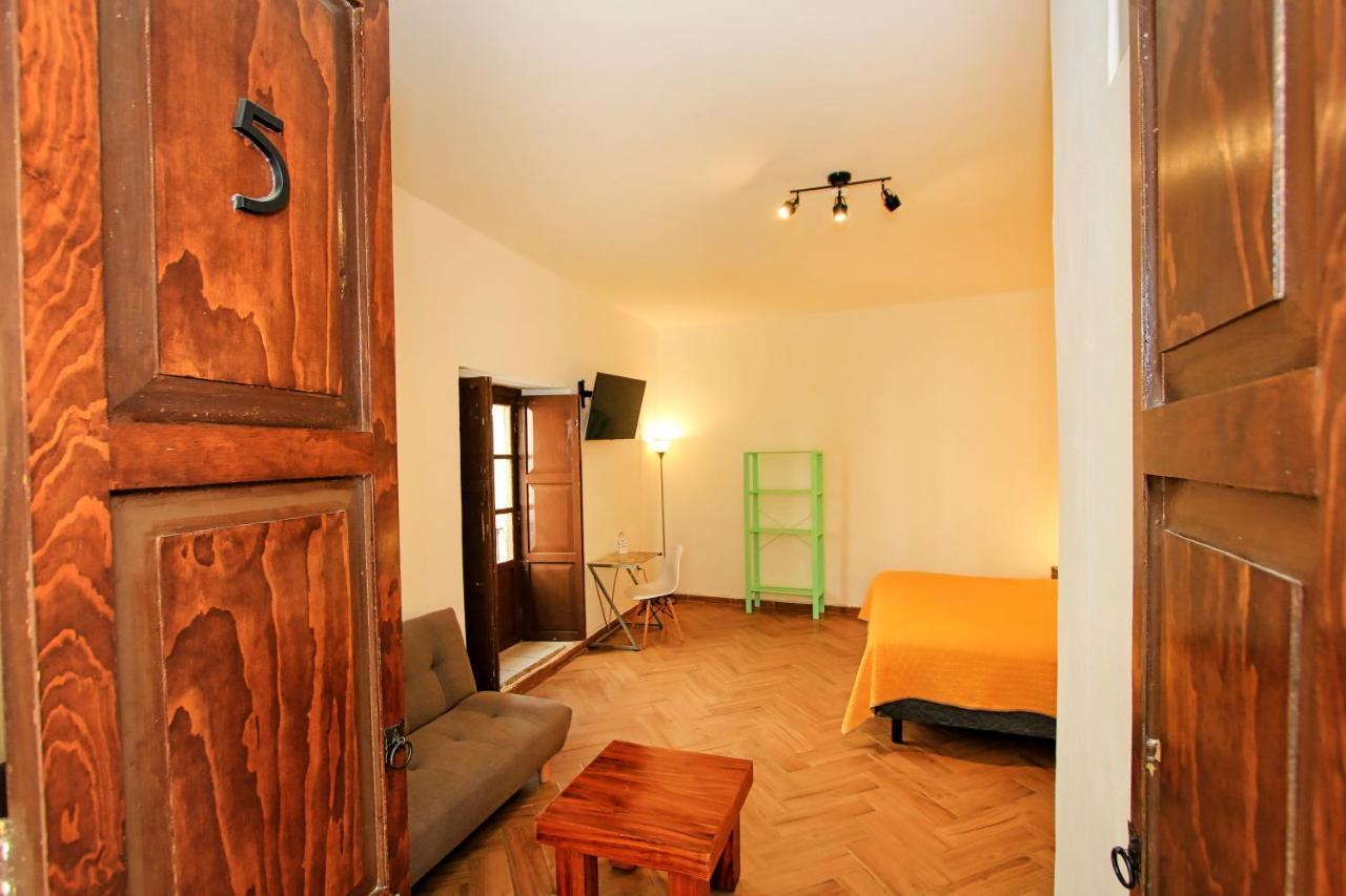 Hotel Universidad Гуанахуато Экстерьер фото